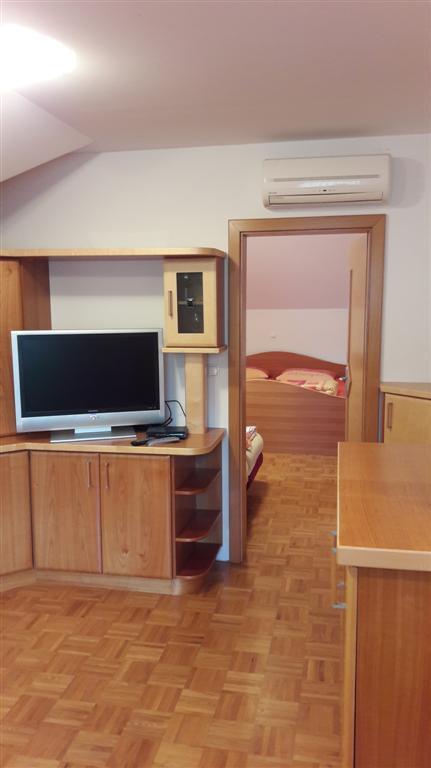 דירות Otočec Tourist Farm Skrbina מראה חיצוני תמונה